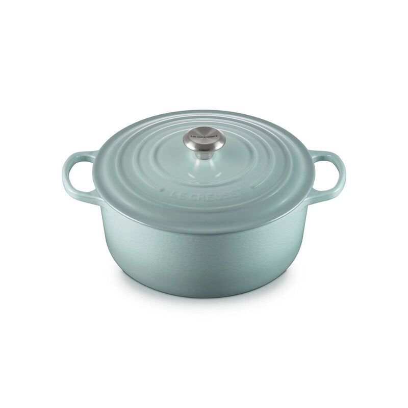Le Creuset Signature Cast Iron Round Casserole 28cm image number 40